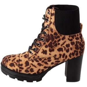 Brash heeled timber leopard boots sz 10 NWT